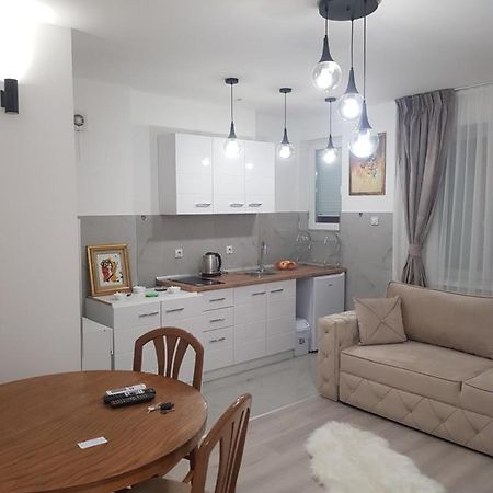 City Diamond Apartment Skopje Exterior photo