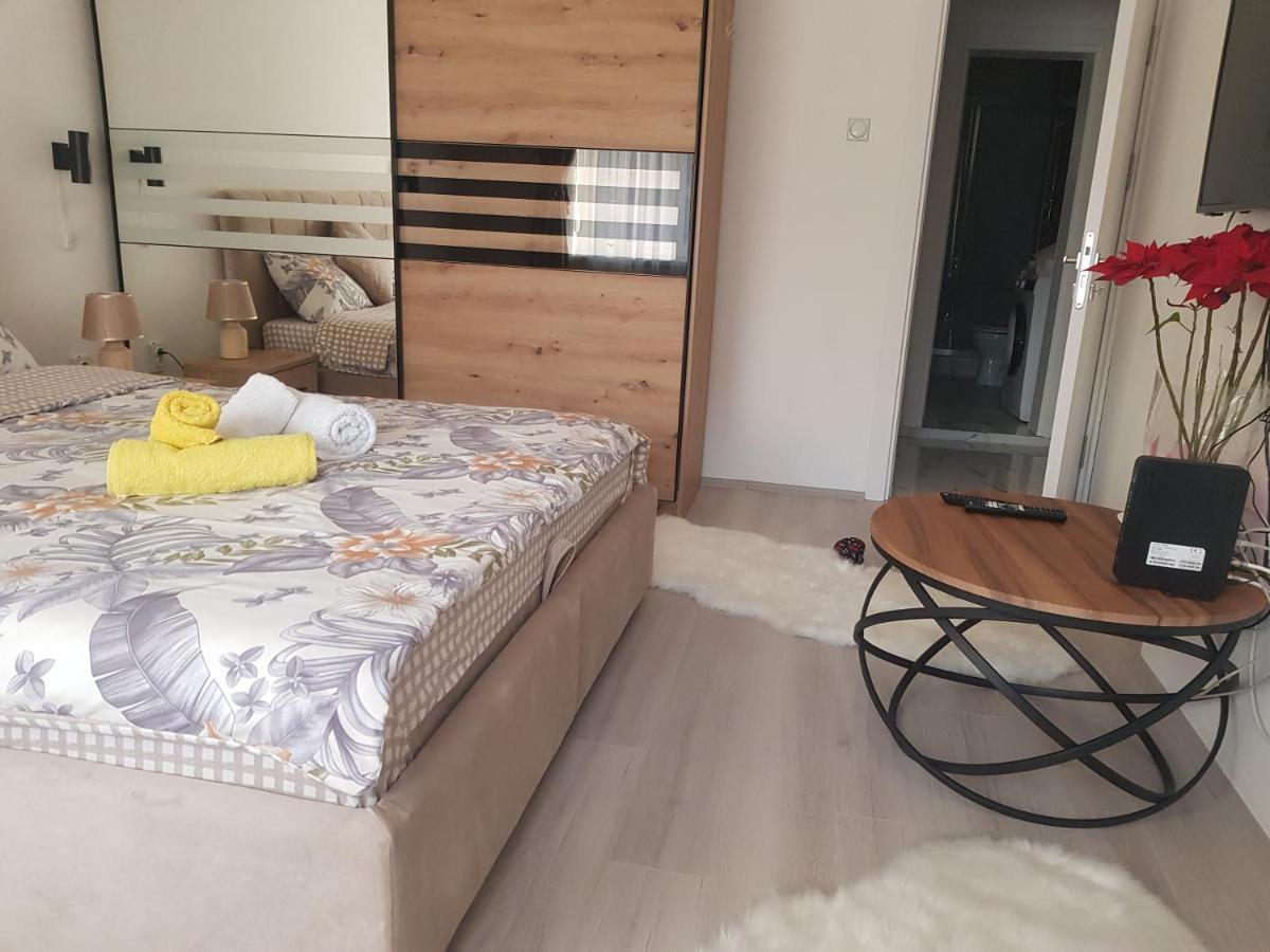 City Diamond Apartment Skopje Exterior photo